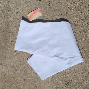 White Yummie Capri Leggings